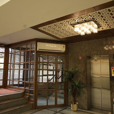 Hotel Mangalore International Exteriör bild