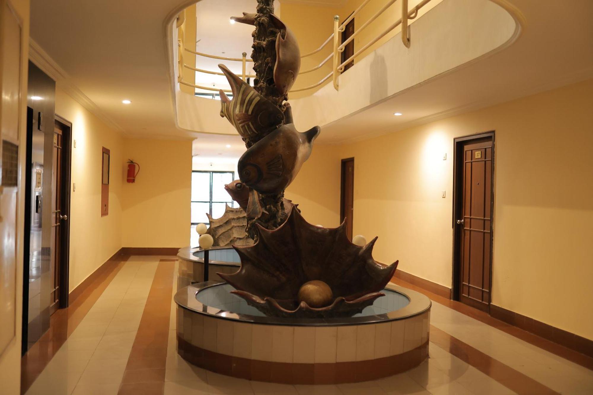 Hotel Mangalore International Exteriör bild
