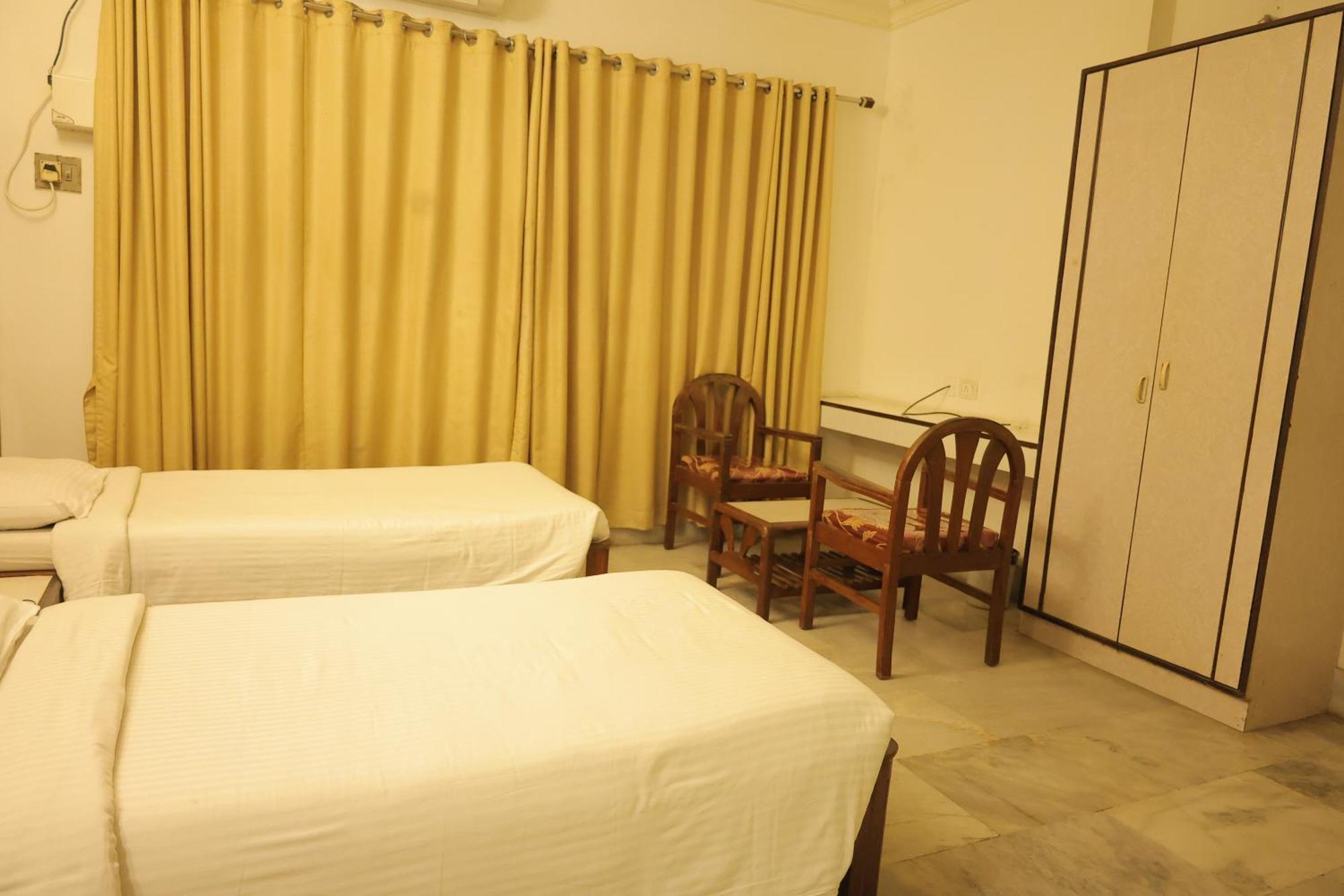 Hotel Mangalore International Exteriör bild