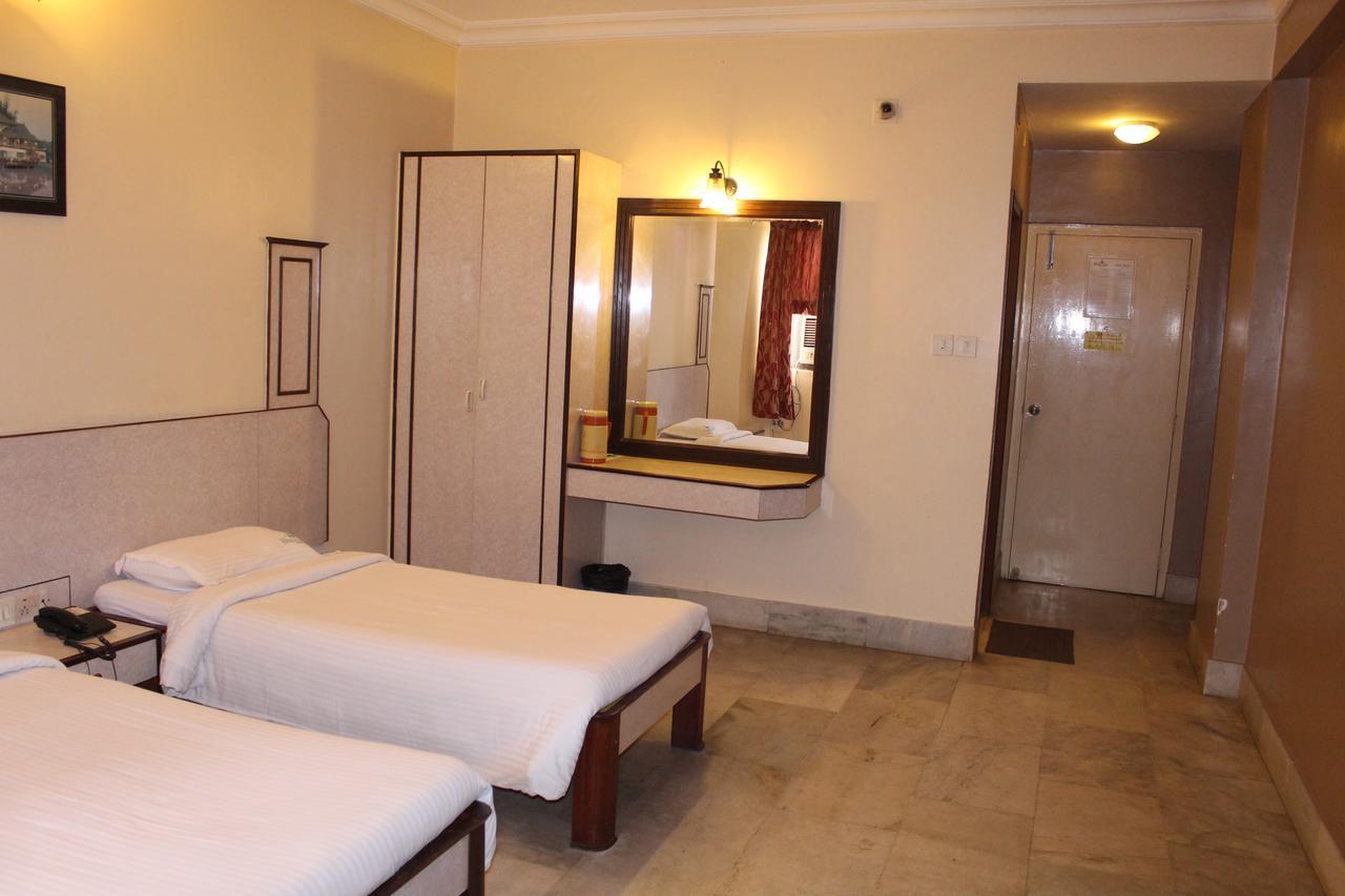 Hotel Mangalore International Exteriör bild