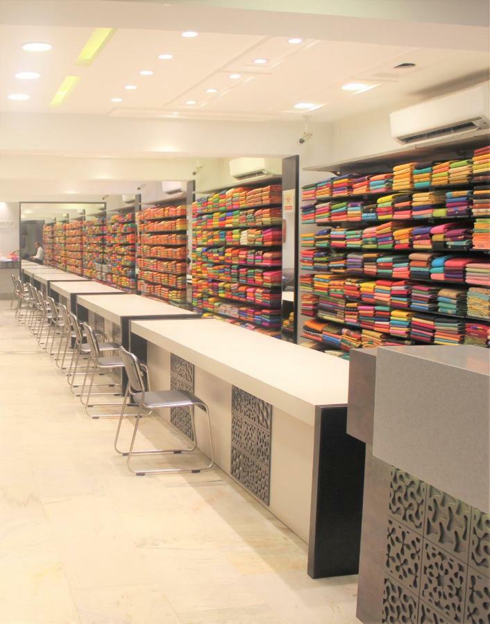 Hotel Mangalore International Exteriör bild