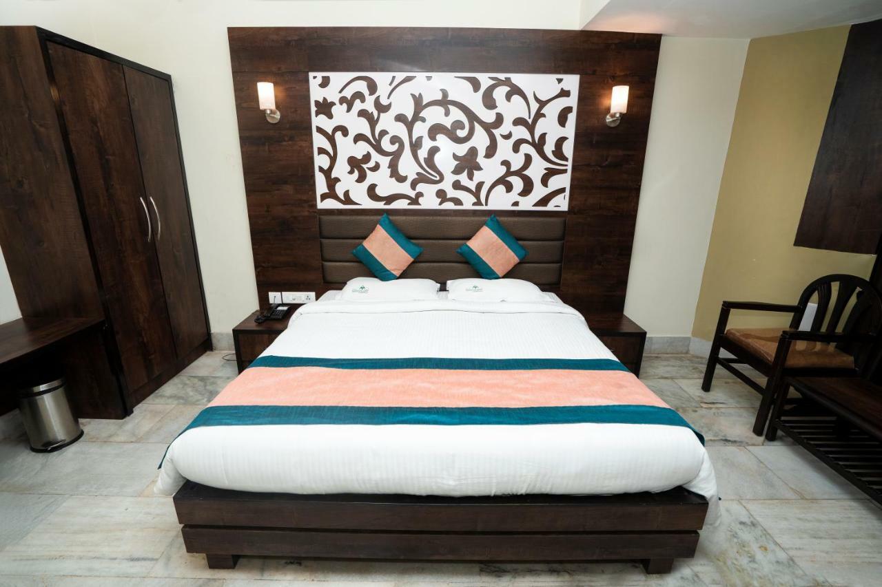 Hotel Mangalore International Exteriör bild