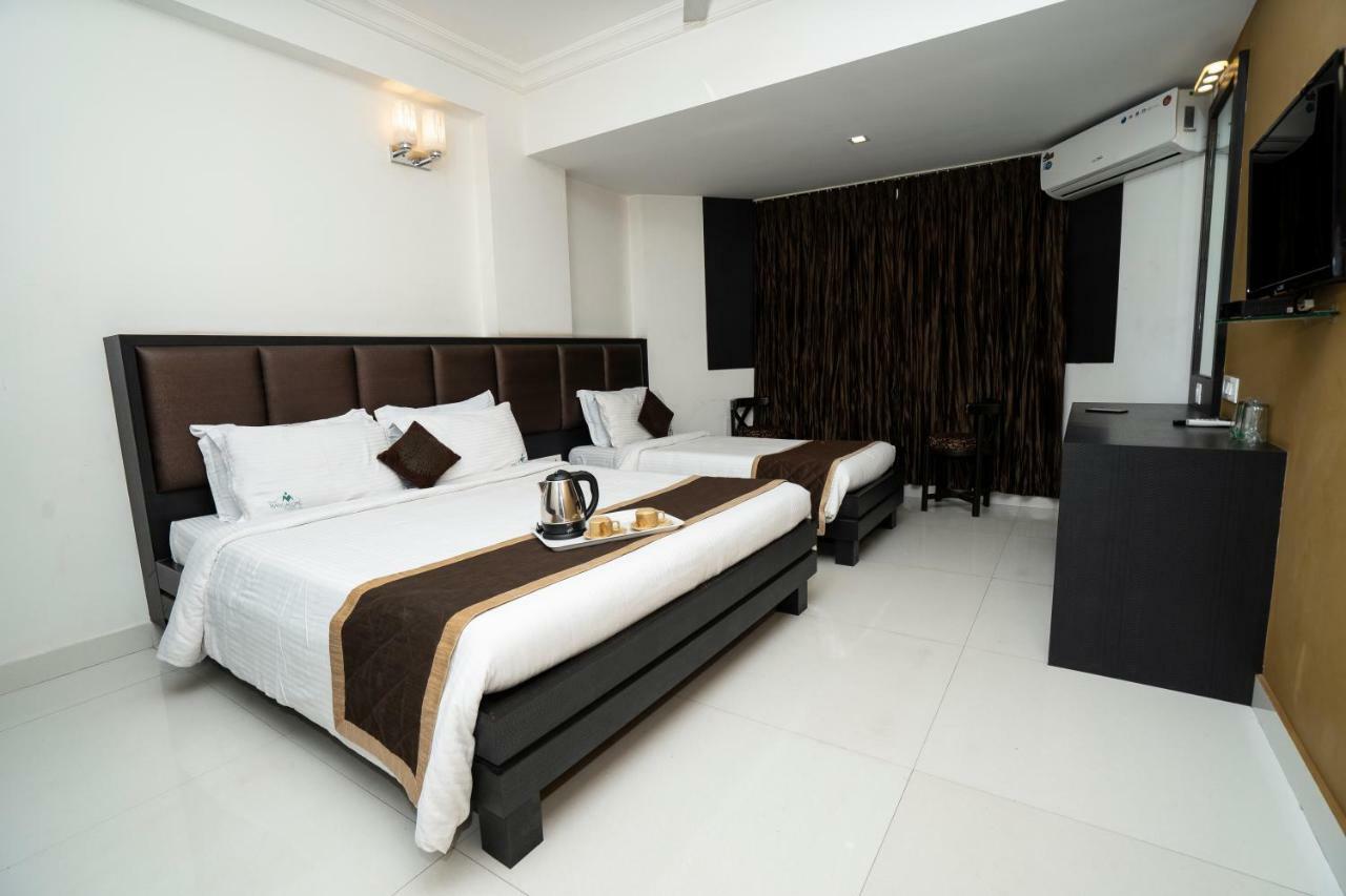 Hotel Mangalore International Exteriör bild